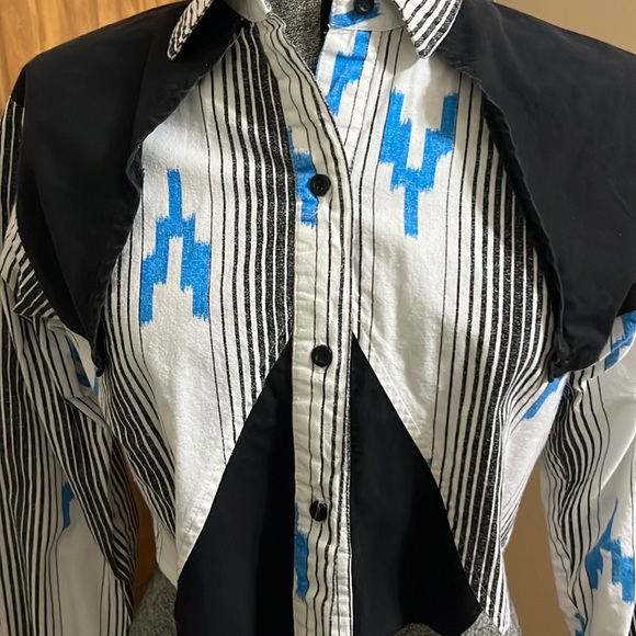 Roper Black and White Button-Up Crop Shirt with Turquise Accents - Picture 3 of 10